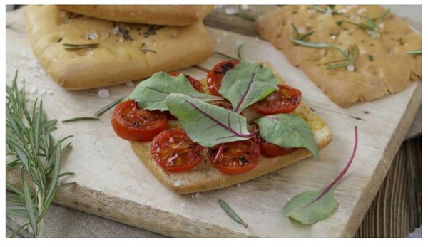 Chleb bezglutenowy z rozmarynem, Focaccia con Rosmarino (3x66g) 200g Schar TERMIN PRZYDATNOŚCI 29-10-2025
